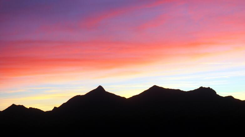 Tolle Sonnenaufgänge wer in der Schwarzenberghütte übernachtet