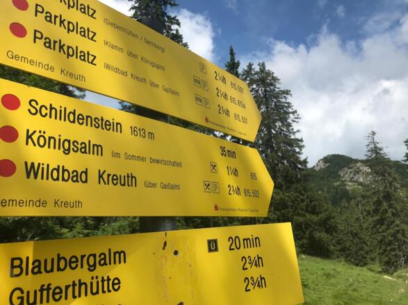 Erster Aufstieg geschafft: der Schildenstein-Gipfel in Reichweite.