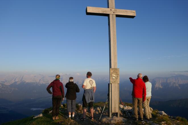 Der Gipfel des Krottenkopfs mit Blickrichtung Karwendelgebirge