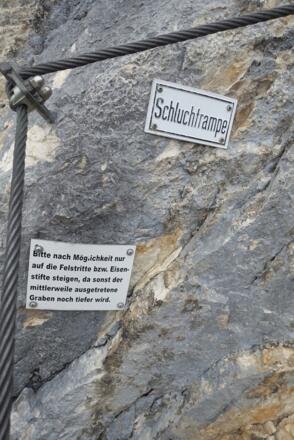 Einige Passagen leiden durch die große Beliebtheit schon unter Erosion.