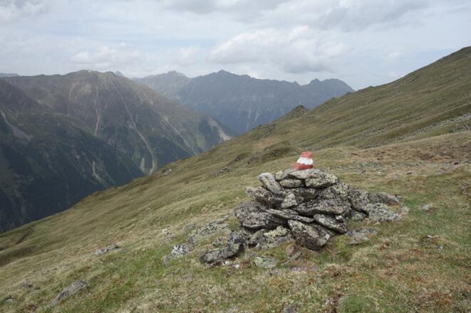 meist weglos entlang der zahlreichen Markierungen
