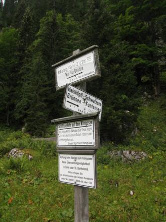 Wegweiser an der Wasseralm.