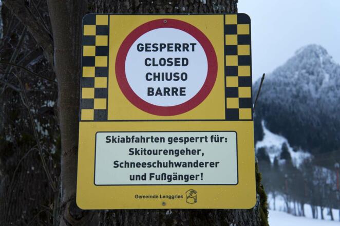 Sperrschild für Tourengeher