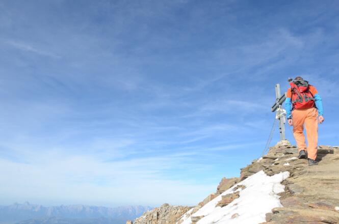 Schneefrei aufs Wiesbachhorn, ein seltenes Glück. Hinten das Steinerne Meer