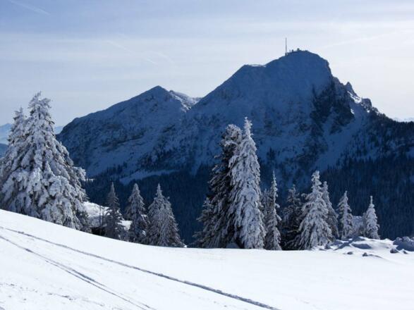 Allmählich kommt der große Nachbar Wendelstein ins Blickfeld.