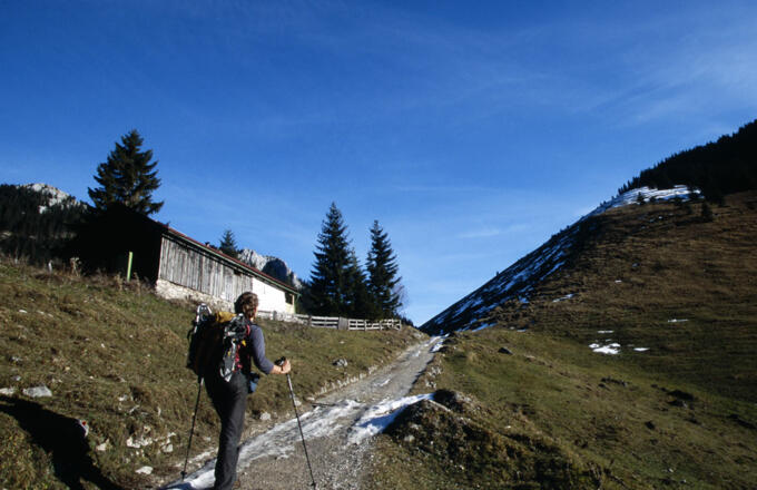 Erste Schneefeler an der Kesselalm
