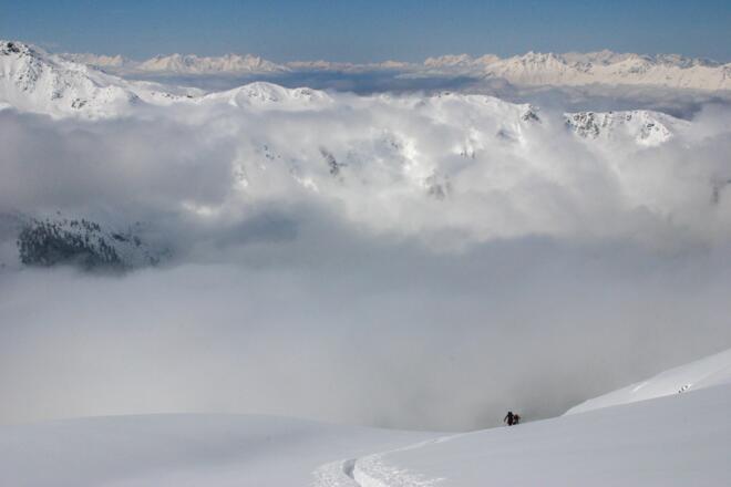 Hoch über den Wolken des Wattener Tales