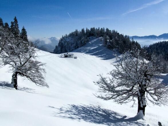 Idyllische Berglandschaft bei der Schlehdorfer Alm