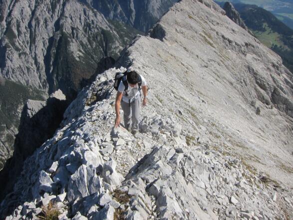 Immer dem Grat entlang zum nächsten Aufschwung