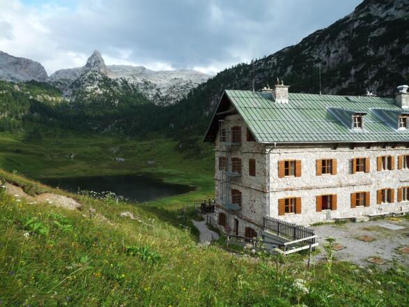 Kärlingerhaus mit Funtensee und Schottmalhorn.