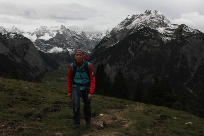 Oberhalb der Waldgrenze hat man tolle Blicke in die Eng.