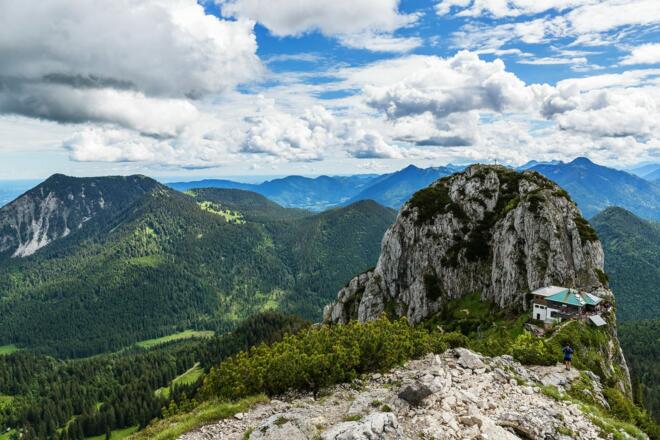 Tegernseer Hütte mit Buchstein