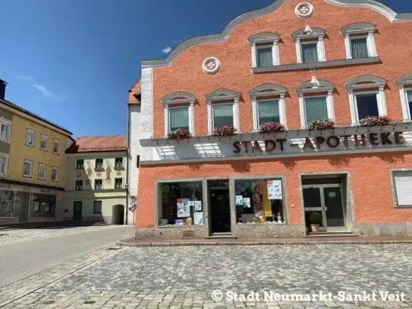 Neumarkt Apotheke/ Audioguide Locandy