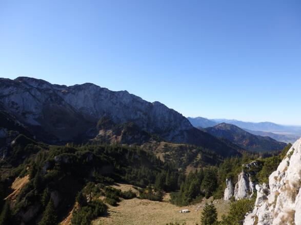 Ausblick vom Hennenkopf zur Benediktenwand