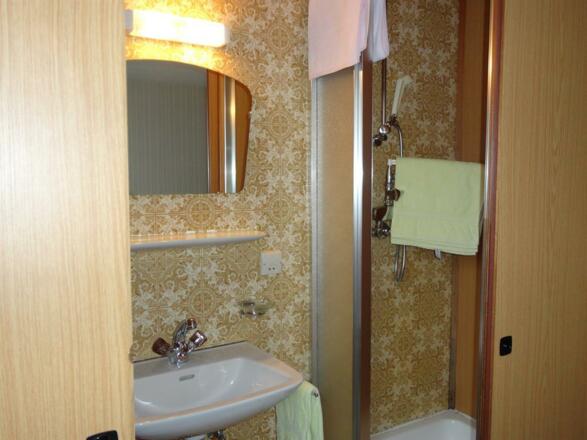 Gasthof Krone - DZ_Dusche