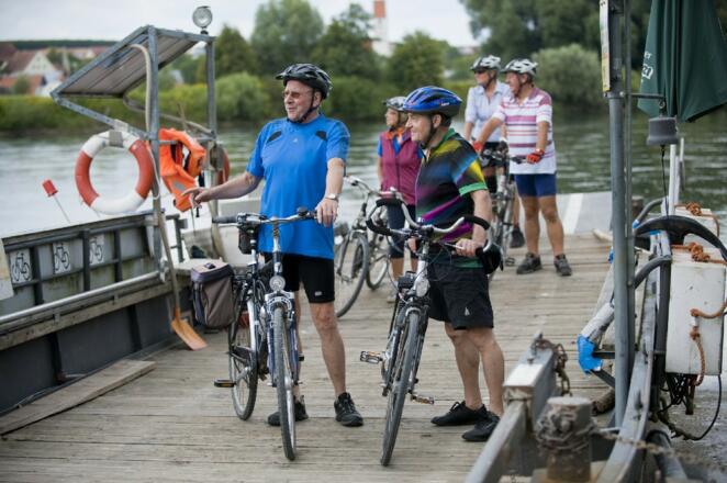 Seilfähre in Eining