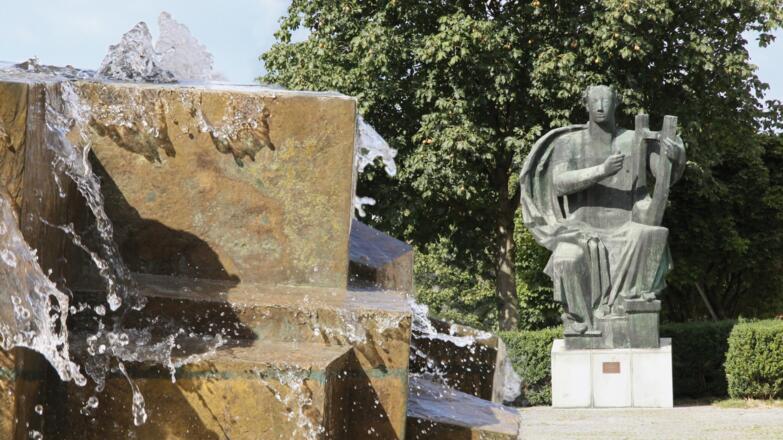 6 - Petersbrunnen / 8 - Apoll