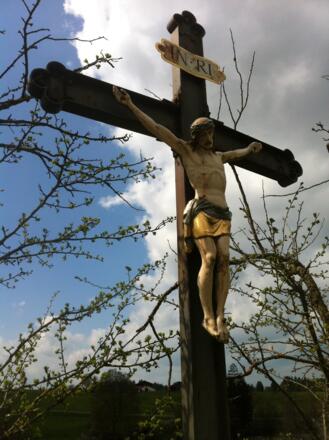 Wegkreuz oberhalb des Grabensees