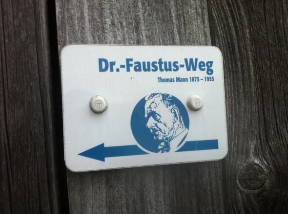 Der Themenweg ist durchweg gut beschildert