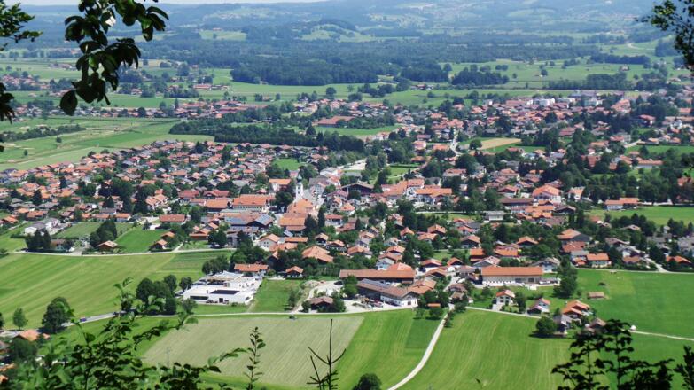 Ausblick von der Zeppelinhöhe auf Grassau