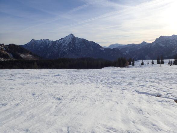Markant erhebt sich der Rinnkogel im Hintergrund