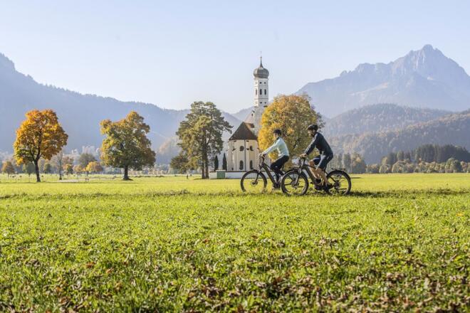 Radeln entlang von St. Coloman in Schwangau