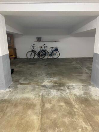 Tiefgaragenstellplatz