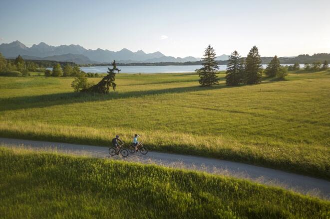 Radeln entlang des Bannwaldsees