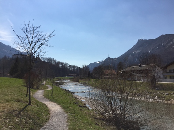 Weg an der Prien entlang