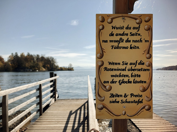 Anlegesteg zur Roseninsel