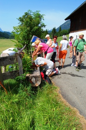 rustikaler, aber trotzdem erfrischender Brunnen