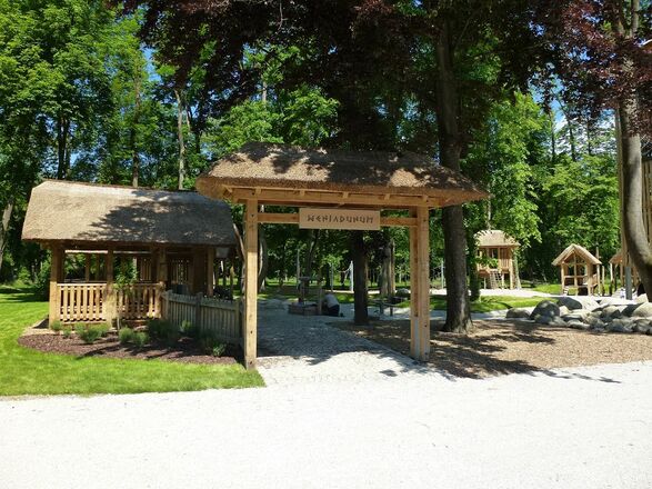 Eingang zum Keltendorf  im Stadtpark