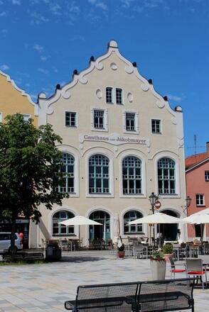 Jakobmayer Dorfen mit Kino