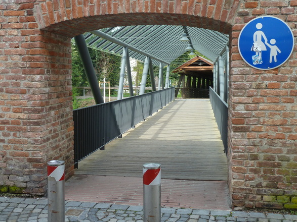 Durchgang Stadthalle