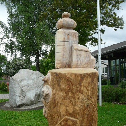 Hohenpolding: Titel: Mittendrin