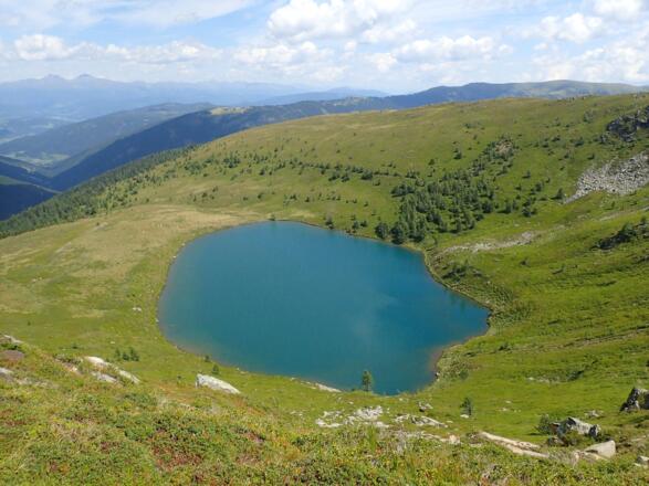 Laußnitzsee vom Nordrückenabstieg