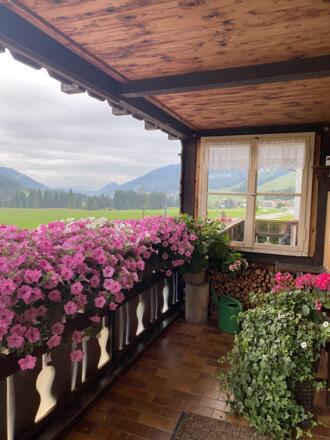 8A5A64A9-1CFD-4699-B216-70C07A371B5D