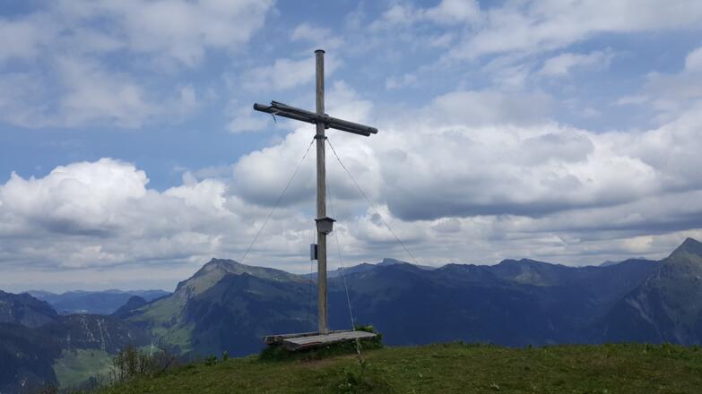 Gipfelkreuz Lug