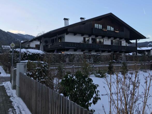 Haus Ringberg im Winter