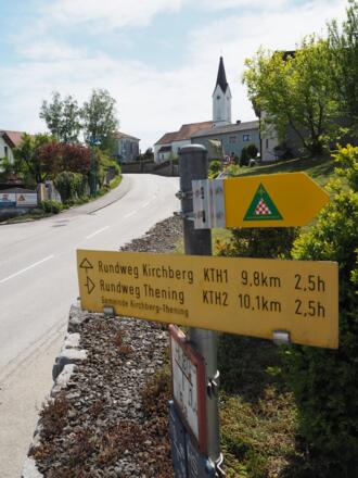 Kirche Kirchberg-Thening - Benedikt-Pilgerweg