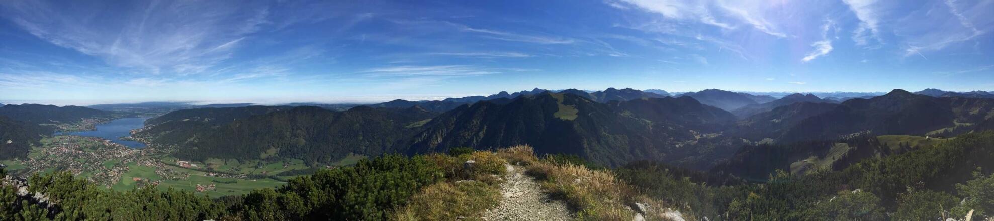 Der Tegernsee vom Wallbergkreuz