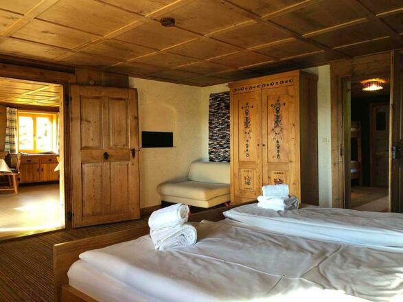 Ferienwohnung_Buecheler_EG_Schlafzimmer_07