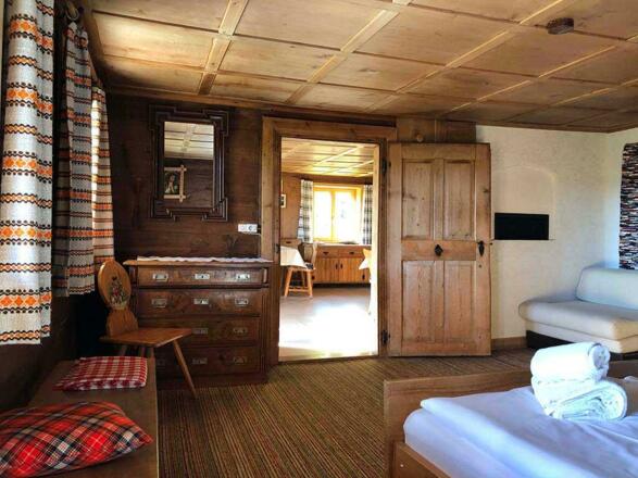 Ferienwohnung_Buecheler_EG_Schlafzimmer_01