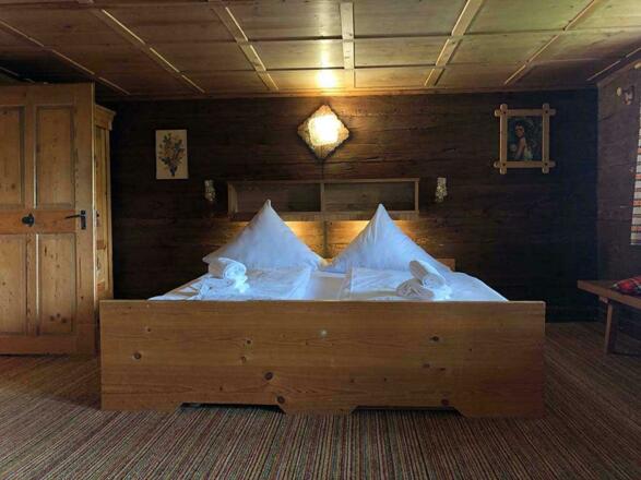 Ferienwohnung_Buecheler_EG_Schlafzimmer_04