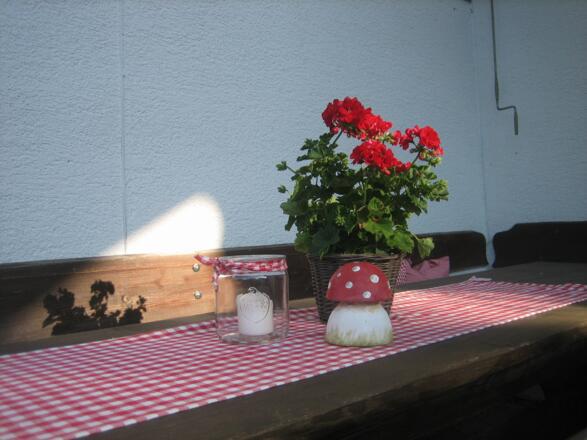 Sitzecke vor dem Haus