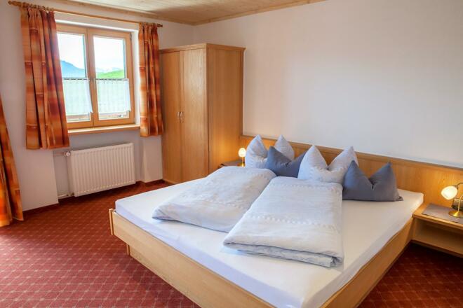 Doppelzimmer 8
