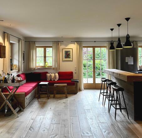 Sitzecke, Küche und Theke