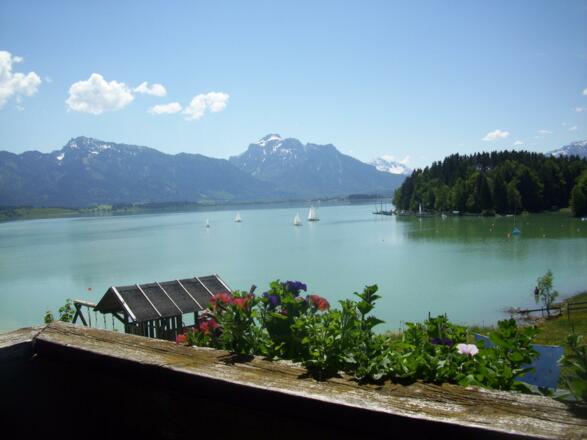 See, Berg und Schloßblick