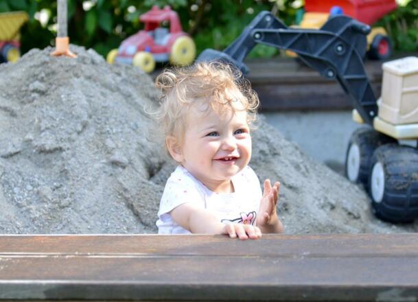 Sandkasten im Garten