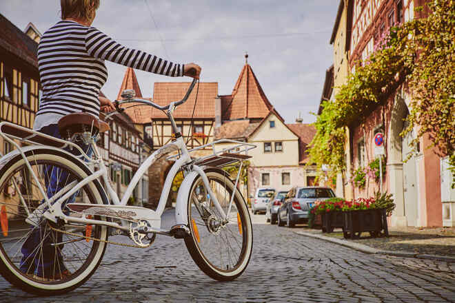 Radfahrerin Stadt Prichsenstadt